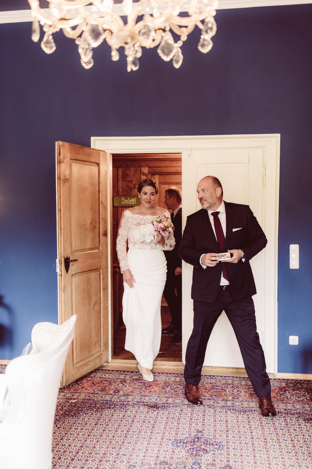 Hochzeitsfotograf_Oberstdorf_Jagdhaus_blauerSalon_Berghochzeit-Allg&auml;u_20