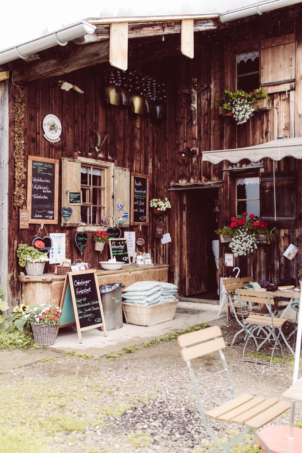 Hochzeitsfotograf_Oberstdorf_Jagdhaus_blauerSalon_Berghochzeit-Allg&auml;u_41