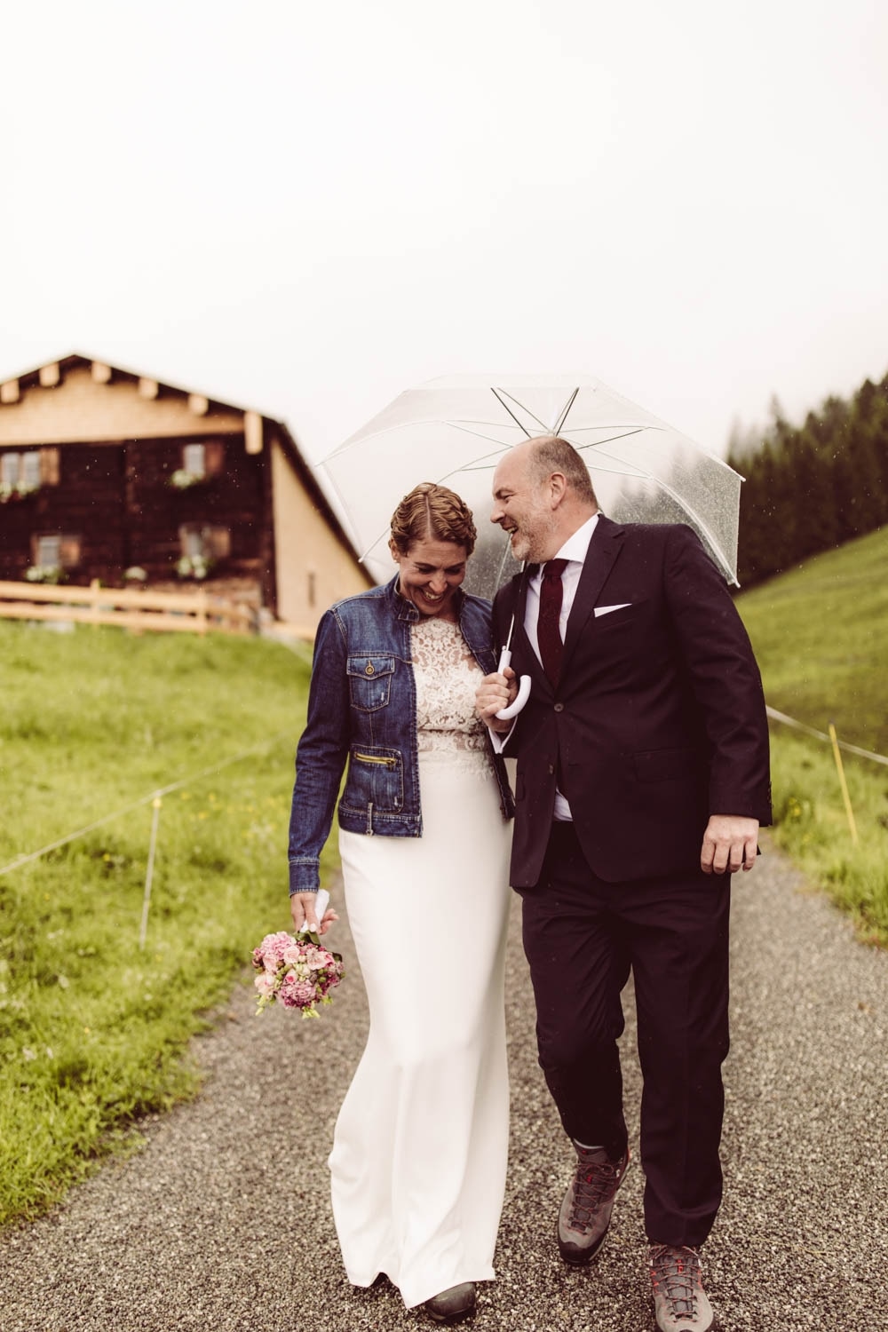 Hochzeitsfotograf_Oberstdorf_Jagdhaus_blauerSalon_Berghochzeit-Allg&auml;u_52