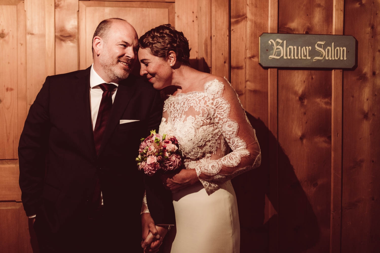 Hochzeitsfotograf_Oberstdorf_Jagdhaus_blauerSalon_Berghochzeit-Allgäu_35