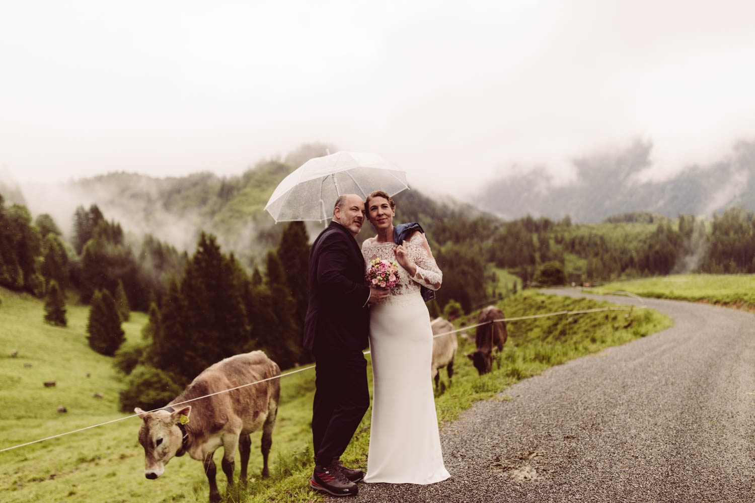 Hochzeitsfotograf_Oberstdorf_Jagdhaus_blauerSalon_Berghochzeit-Allgäu_55