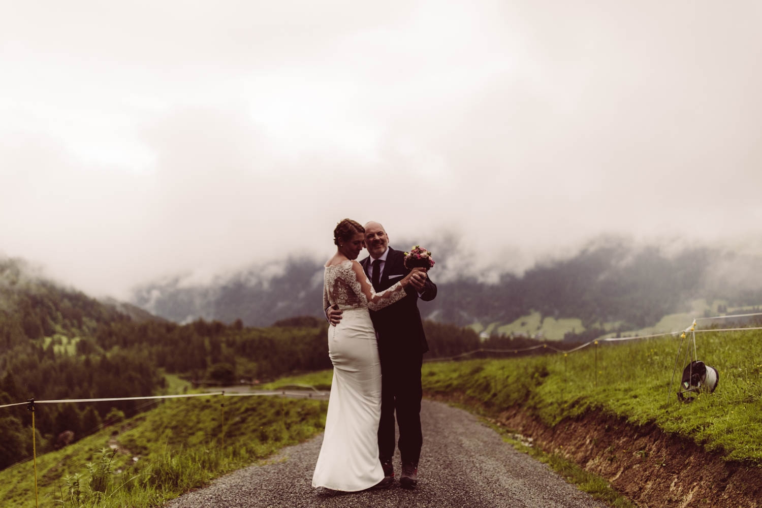 Hochzeitsfotograf_Oberstdorf_Jagdhaus_blauerSalon_Berghochzeit-Allgäu_61