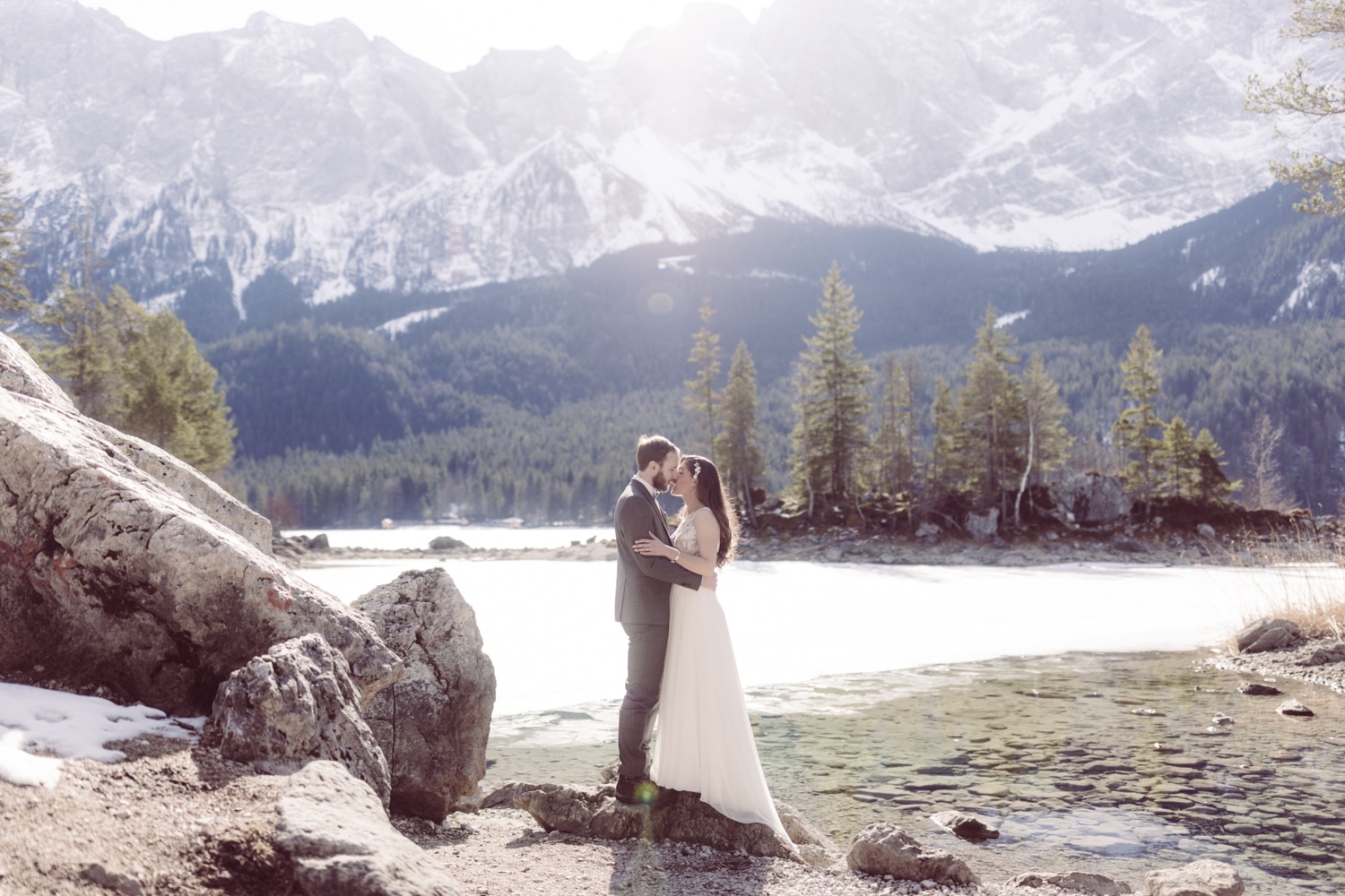 Elopement_Eibsee_Zugspitze_Hochzeitsfotografin_Garmisch_13