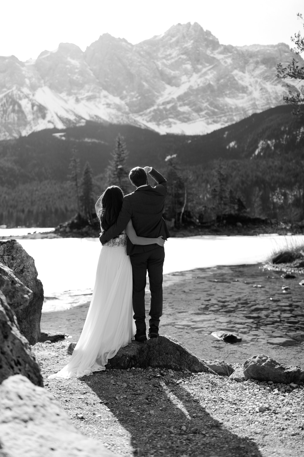 Elopement_Eibsee_Zugspitze_Hochzeitsfotografin_Garmisch_19