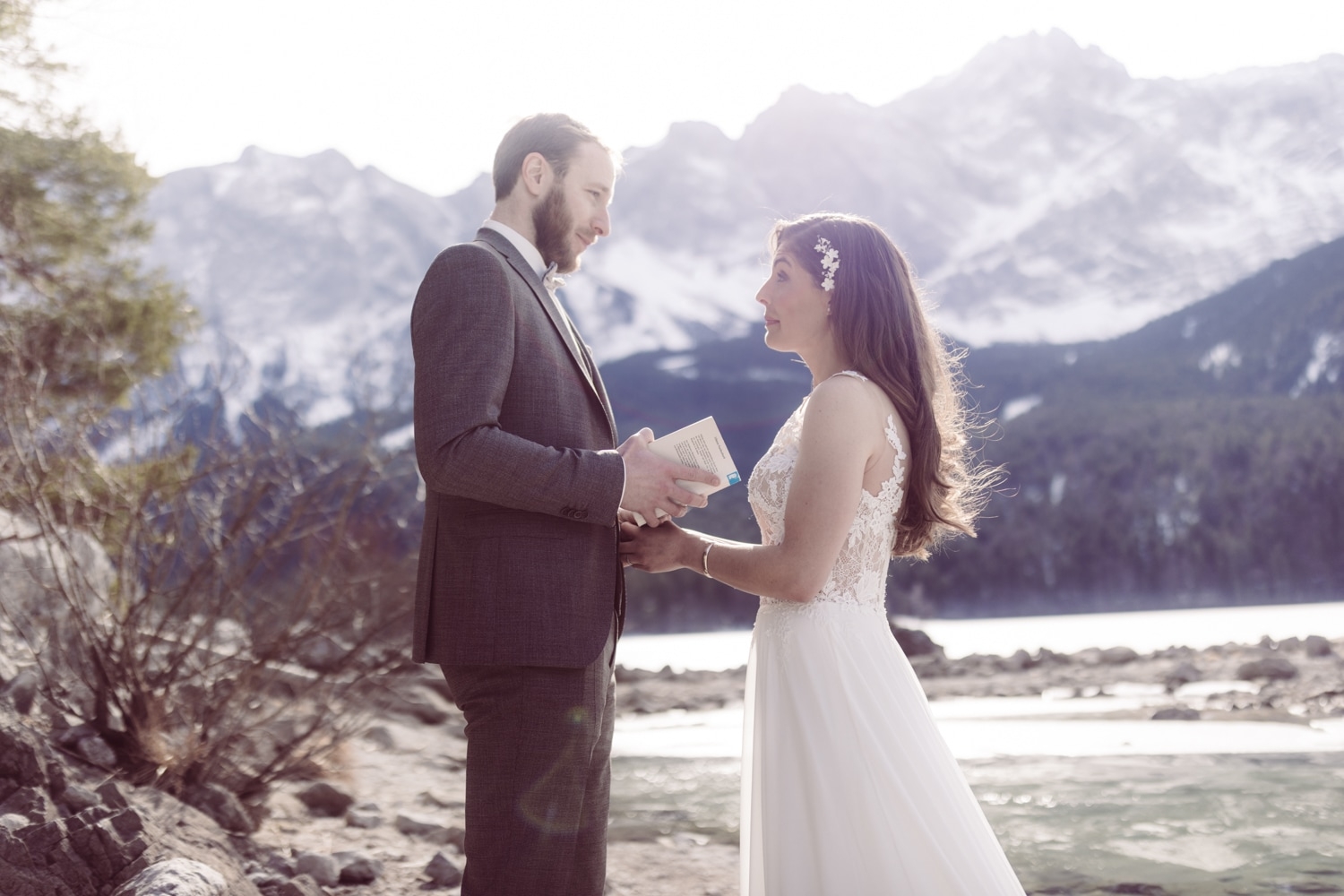 Elopement_Eibsee_Zugspitze_Hochzeitsfotografin_Garmisch_31
