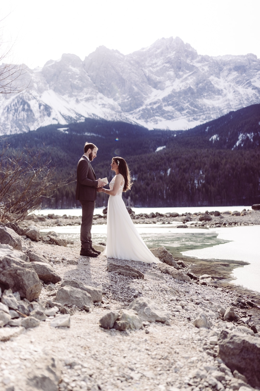 Elopement_Eibsee_Zugspitze_Hochzeitsfotografin_Garmisch_32