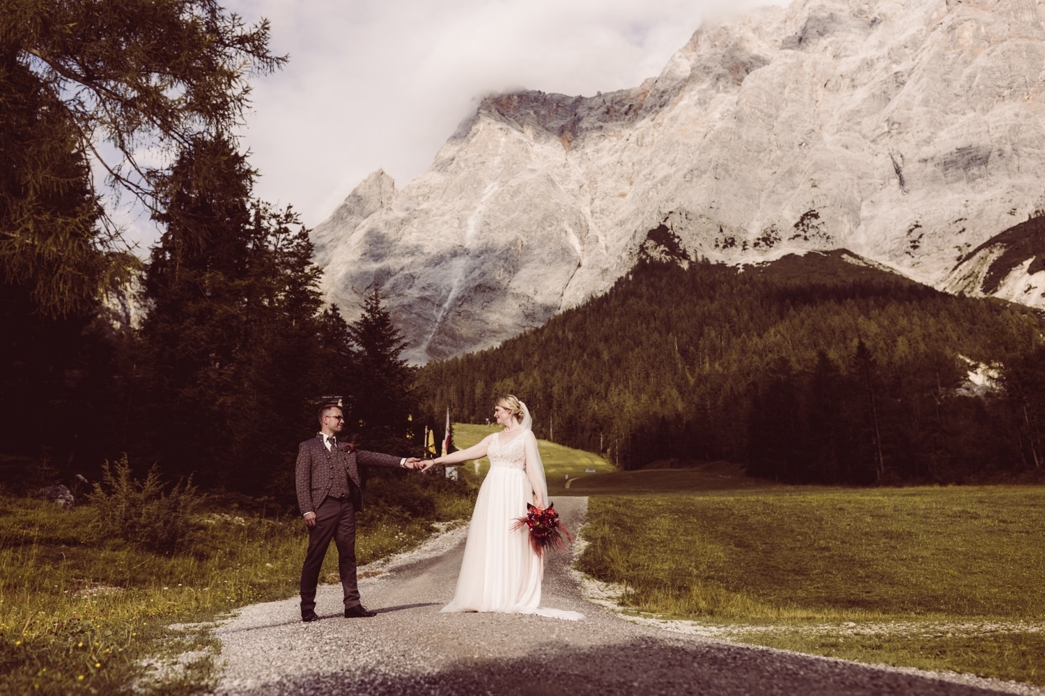 Hochzeitsfotografin_Ehrwald_Gamsalm-94