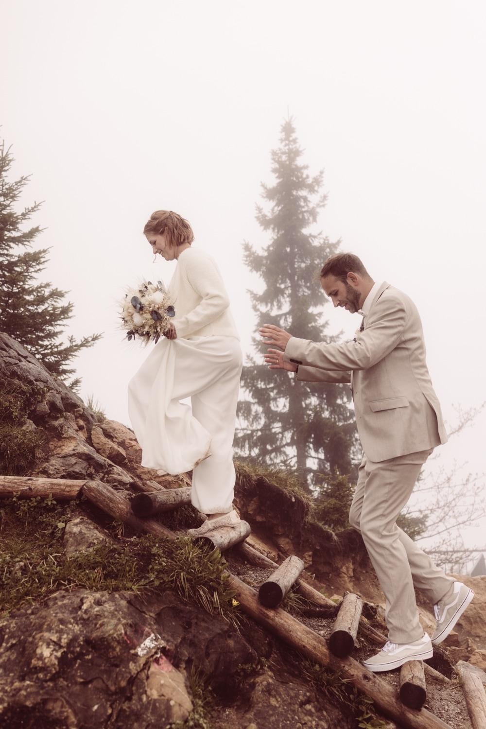 Hochzeitsfotografin_Oberammergau_Laber_Berghochzeit-21