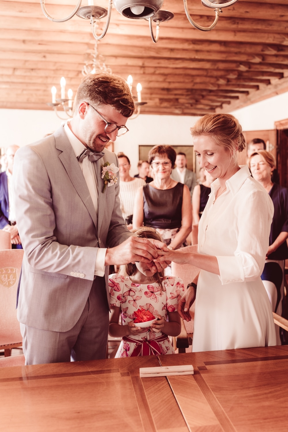 Hochzeitsfotografin_Wangen-im-Allg&auml;u_Windh&auml;usern5-80