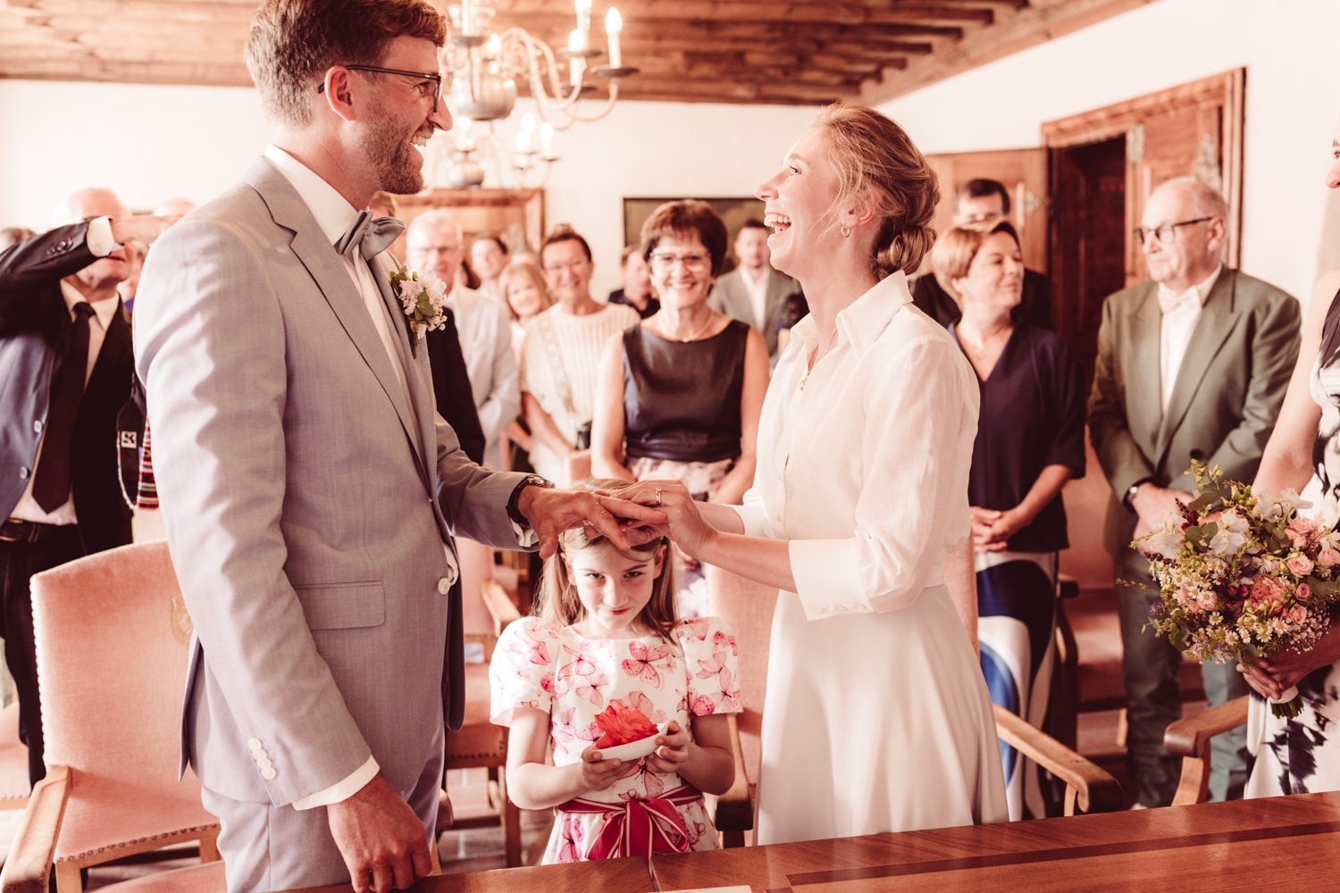 Hochzeitsfotografin_Wangen-im-Allg&auml;u_Windh&auml;usern5-81