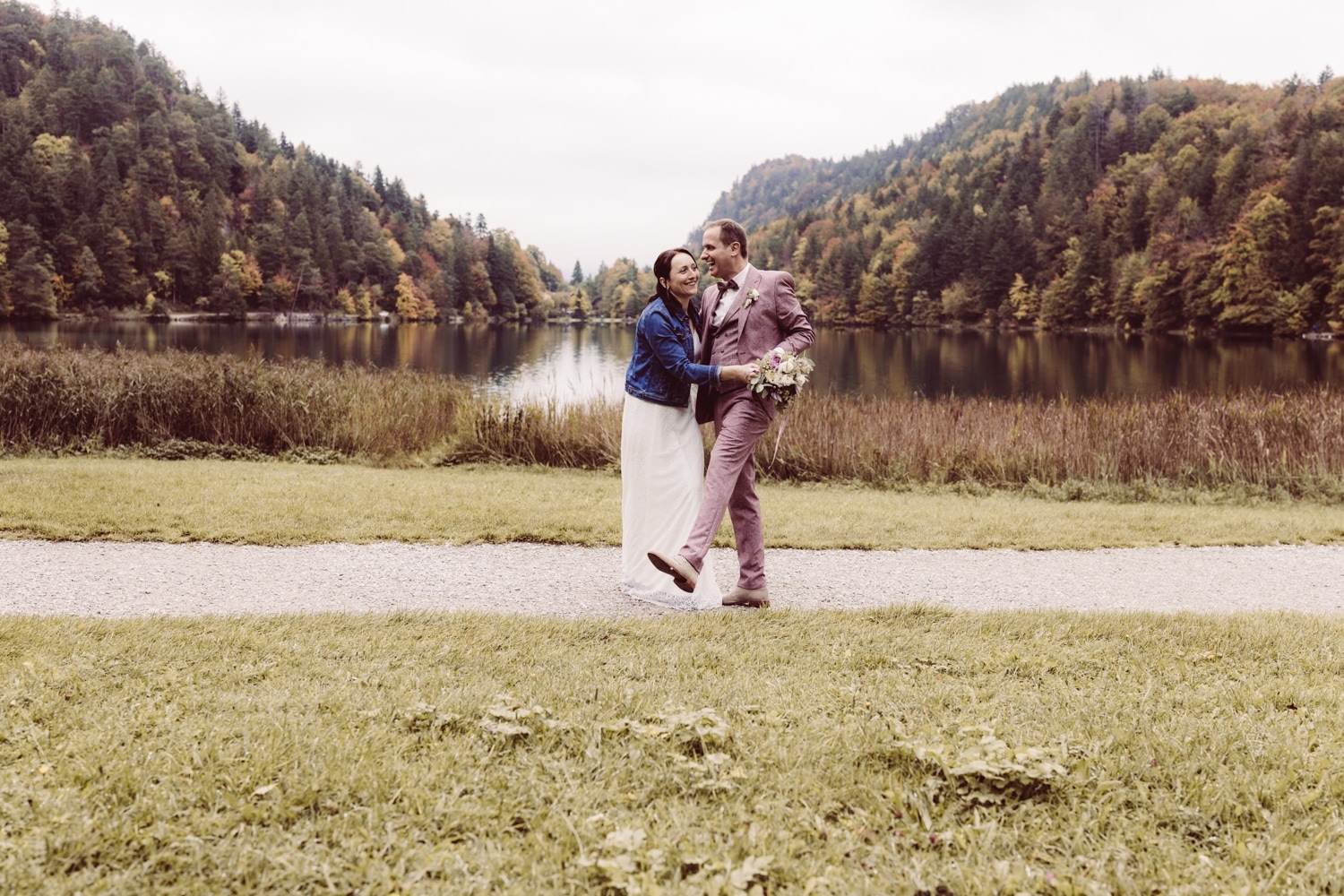 Hochzeitsfotografin_F&uuml;ssen_Heiraten-zu-zweit_Elopement_Alatsee_-114