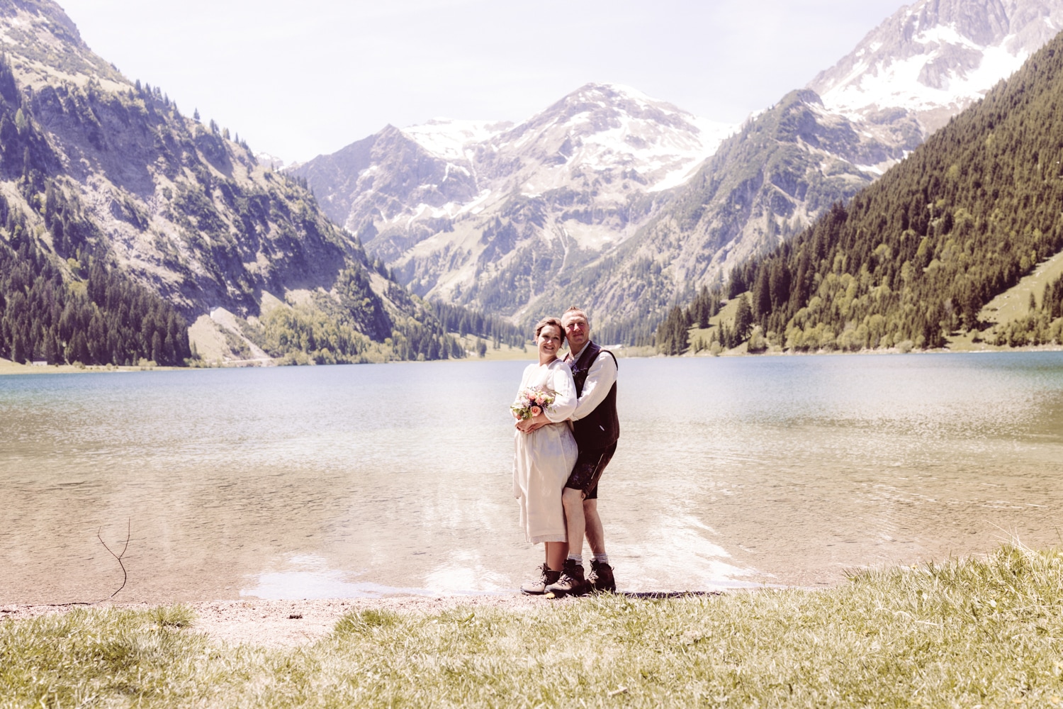 Hochzeitsfotografin_Vilsalpsee_Elopement_Tannheim-69