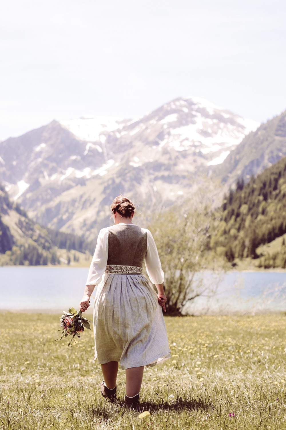 Hochzeitsfotografin_Vilsalpsee_Elopement_Tannheim-80