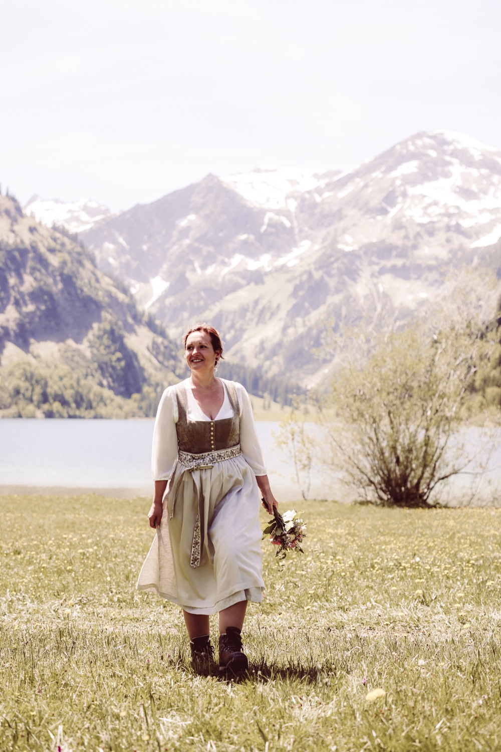 Hochzeitsfotografin_Vilsalpsee_Elopement_Tannheim-81