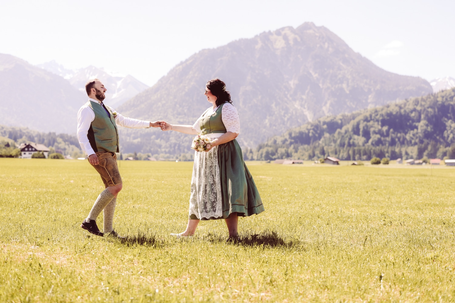 Intimes_Elopement_Oberstdorf_Berghochzeit_Fotografin-26