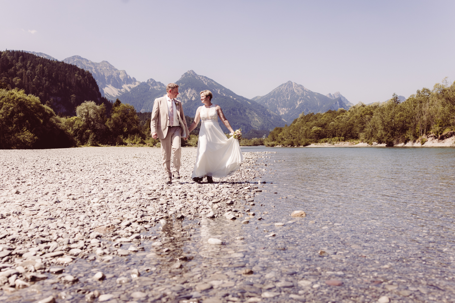 Hochzeitsfotografin_Heiraten-zu-zweit_F&uuml;ssen_Lech_Schwangau-57