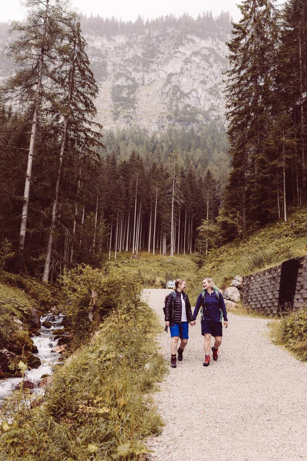 Wanderhochzeit_zu-zweit_Fotografin_Berg-Elopement_&Ouml;sterreich-31
