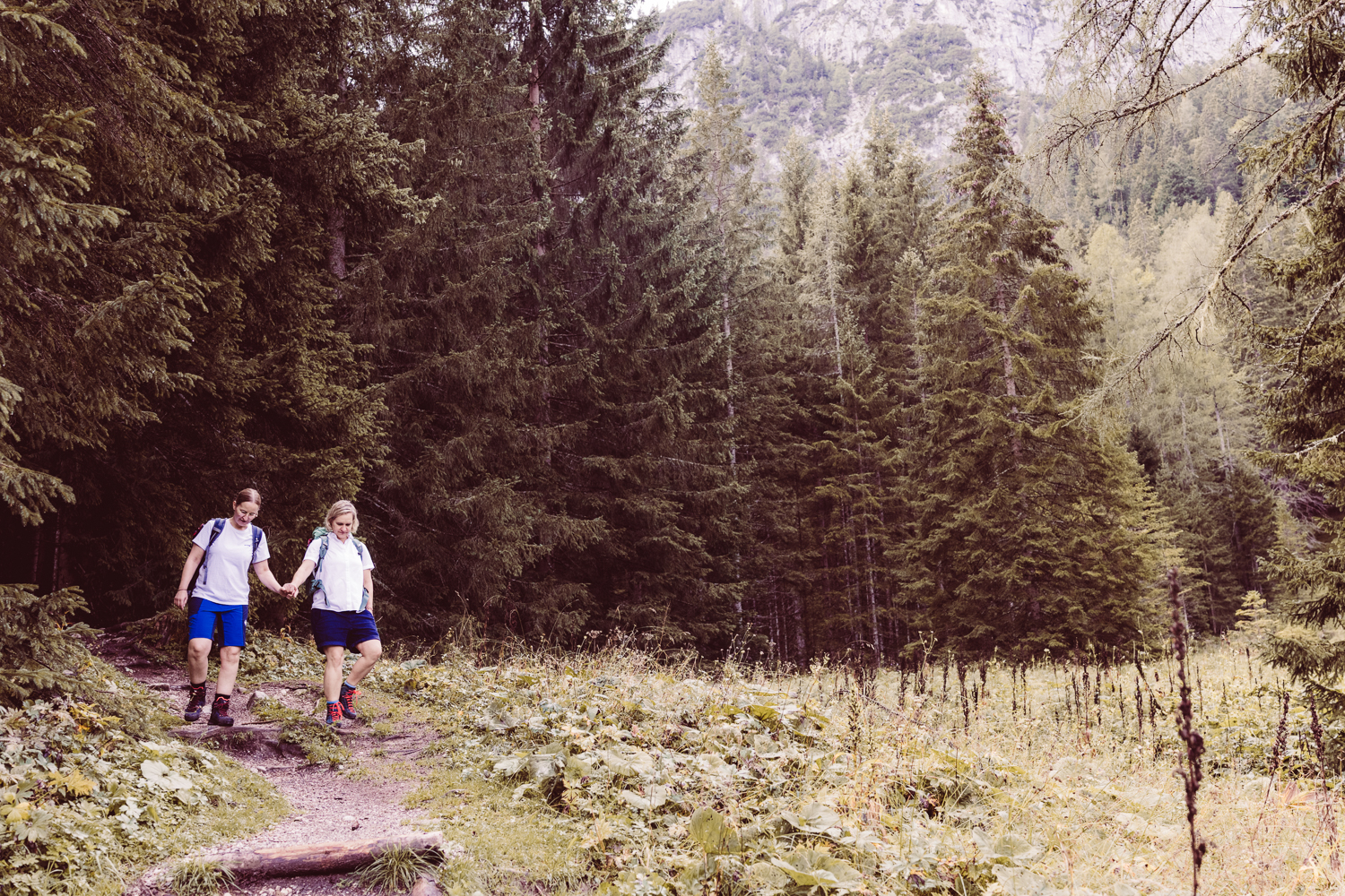 Wanderhochzeit_zu-zweit_Fotografin_Berg-Elopement_&Ouml;sterreich-65