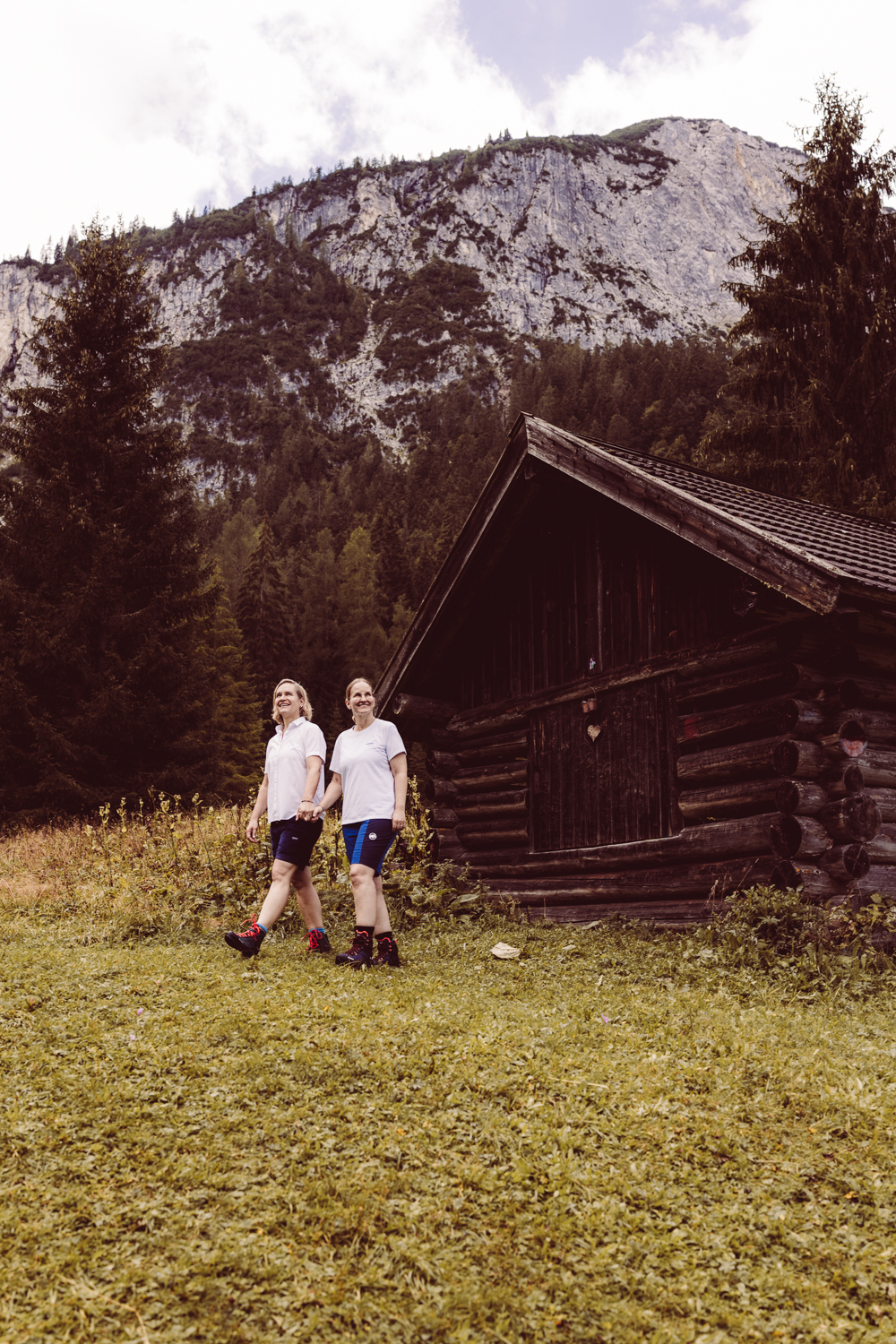 Wanderhochzeit_zu-zweit_Fotografin_Berg-Elopement_&Ouml;sterreich-76