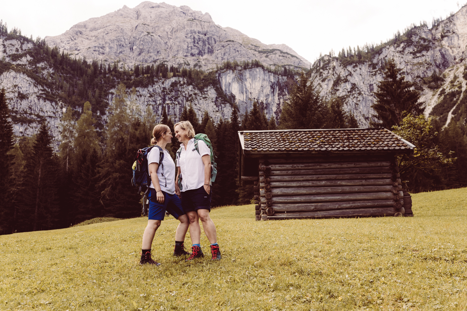Wanderhochzeit_zu-zweit_Fotografin_Berg-Elopement_&Ouml;sterreich-79