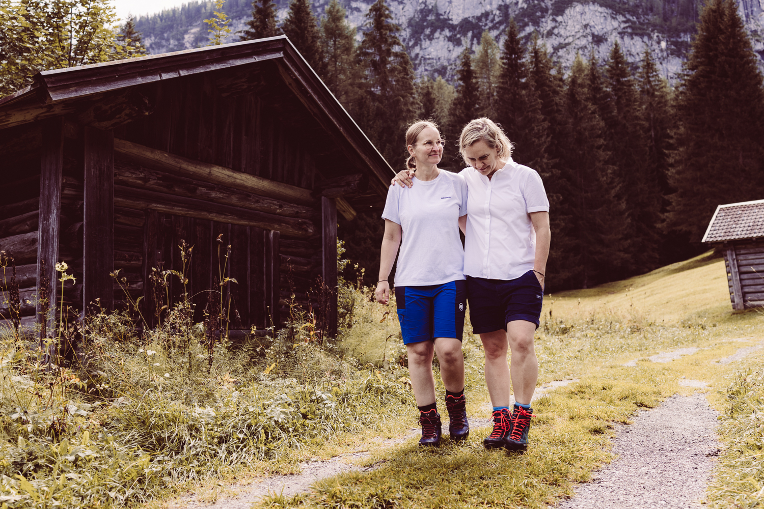 Wanderhochzeit_zu-zweit_Fotografin_Berg-Elopement_&Ouml;sterreich-89